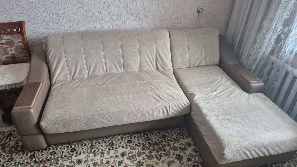 Продам угловой диван