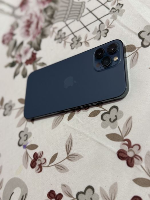 Apple Iphone 12 Pro Max , Pentru piese , Recarosare ( Placa defecta)