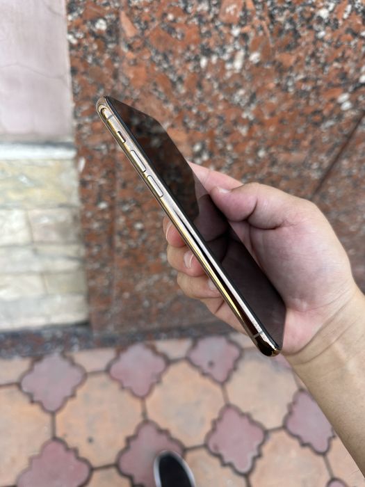Iphone 11pro gold 300$ kami bor srochna