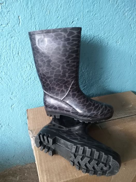 Сапоги резиновые 37 размер
