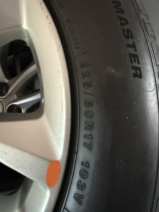 225/60 R 17 малибу 2 диска балон