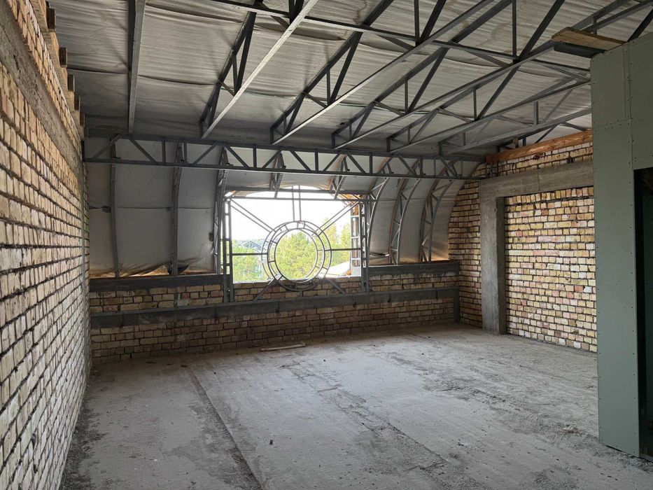 Arendaga bino beriladi ( 1600 kv. m ) | OFIS/KLINIKA/MAKTAB