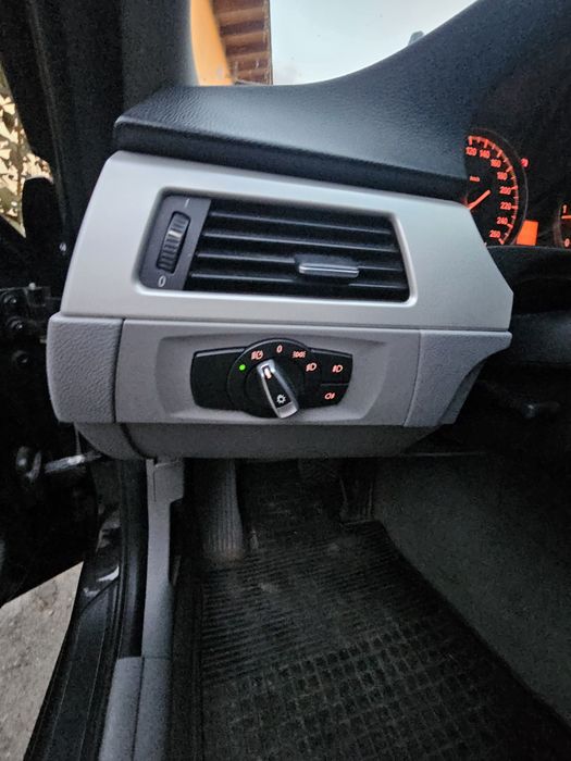BMW Seria 3 2011 — imagine 5