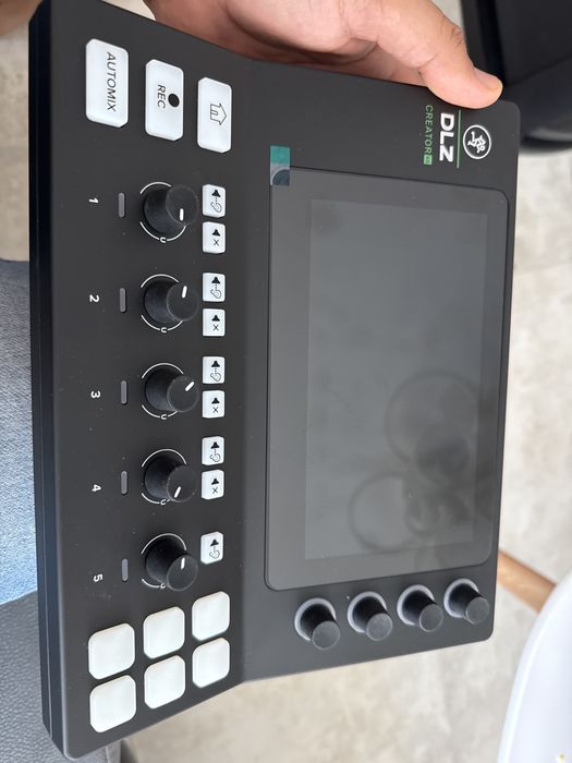 mixer digital Mackie DLZ Creator XS, nou