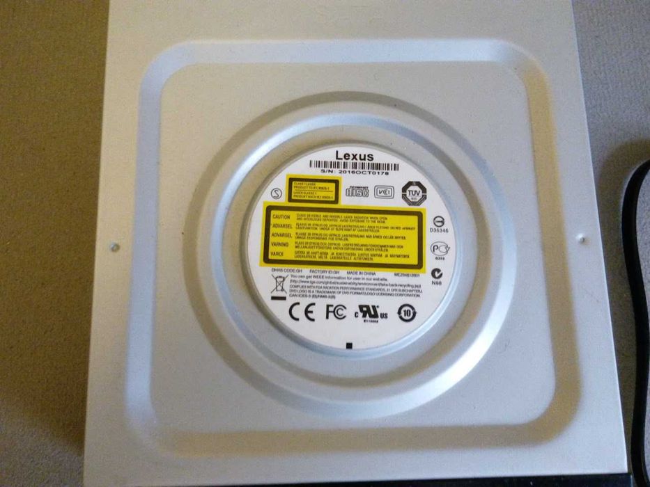 дискавод пишуший DVD RW