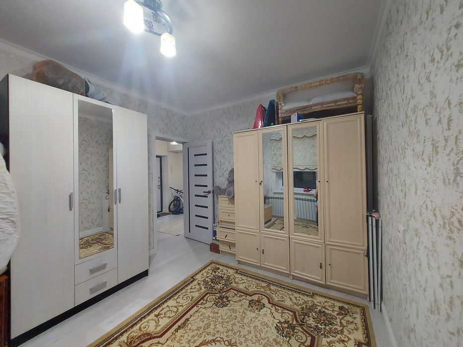 Орталықтан 2-қабаттан 2 бөлмелі пәтер сатылады