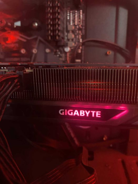 vand pc gaming , pt jocuri moderne