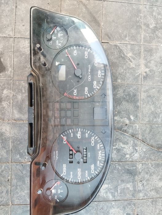 Приборка Ауди 80 б4