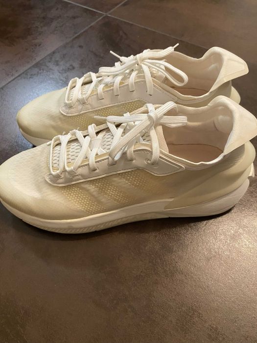 Adidas Boots pentru barbati din panza, culoare alba