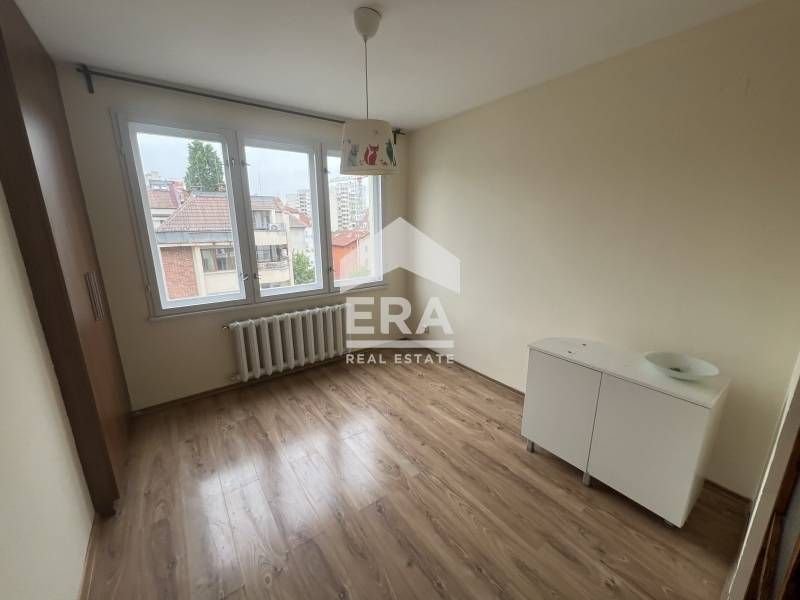Дава се под наем Двустаен апартамент в София, Гео Милев - 52 кв.м за 498.27 € - Снимка #4