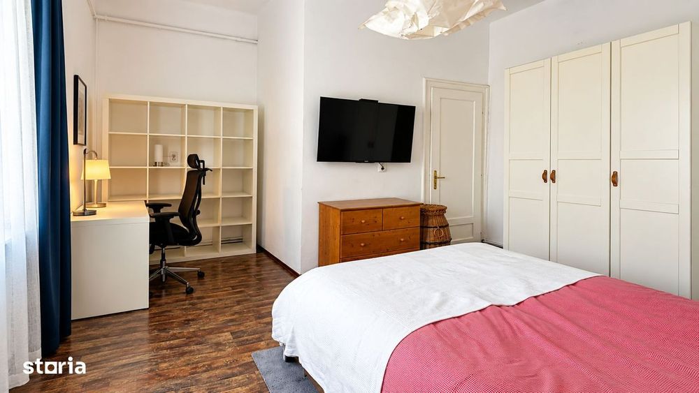 De închiriat apartament impozant cu 3 camere în Centru