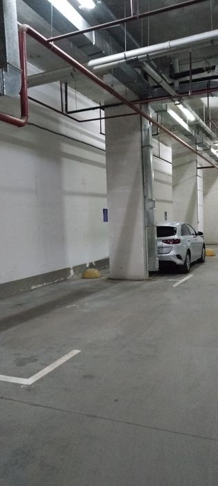 Паркинг  в самом центре