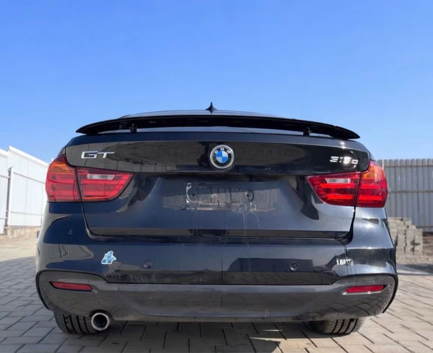 Dezmembrez BMW 318d 320d GT F34 M-Pack,Navi,Automat,Recaro piele incalzit ,volan M,plafon M,jante M Culoare Black-Sapphire METALLIC (475)