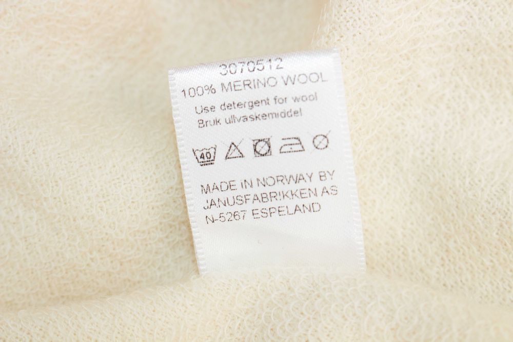 Janus  дамско яке екрю горница от 100% мерино вълна M