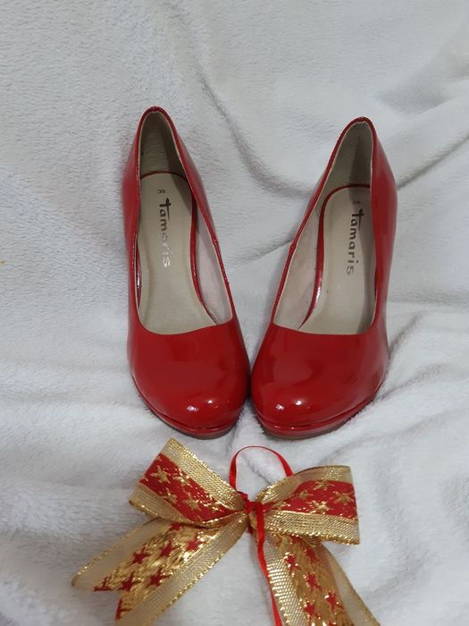 Pantofi cu toc rosii nr.38