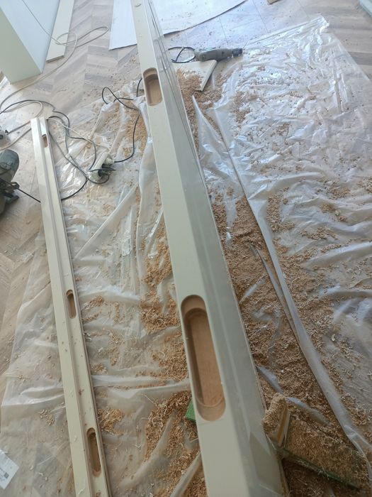 Есік орнату. Установка двери.