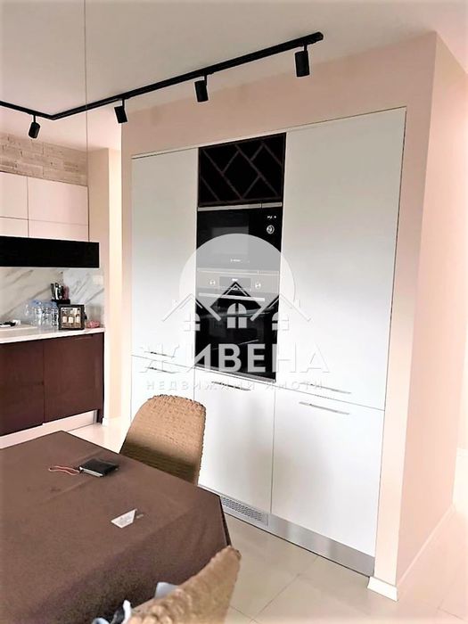 Продава се Четиристаен апартамент в Варна, Аспарухово - 124 кв.м за 2500 €/кв.м - Снимка #3