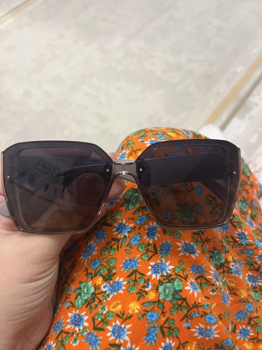 Солнечные очки новые