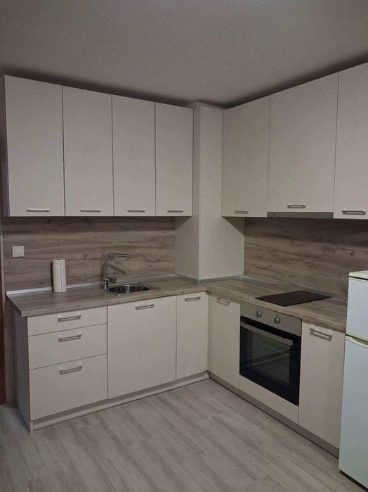 Дава се под наем Двустаен апартамент в София, Редута - 70 кв.м за 647.19 € - Снимка #1