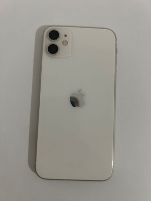 iPhone 11 alb stare bună