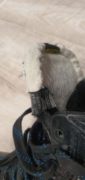 Продаю коньки профессиональные Bauer 2s pro