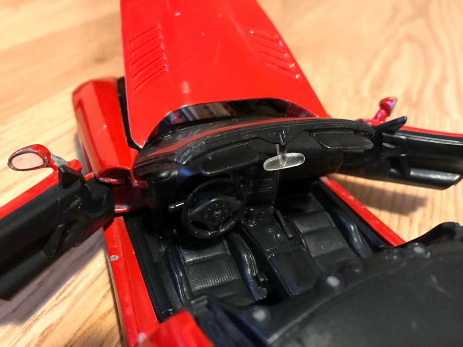 Macheta Dodge Viper SRT 10 cabrio 1 24 Maisto pentru piese