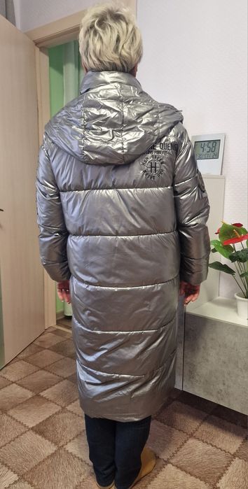 Продам пуховик р.44-48