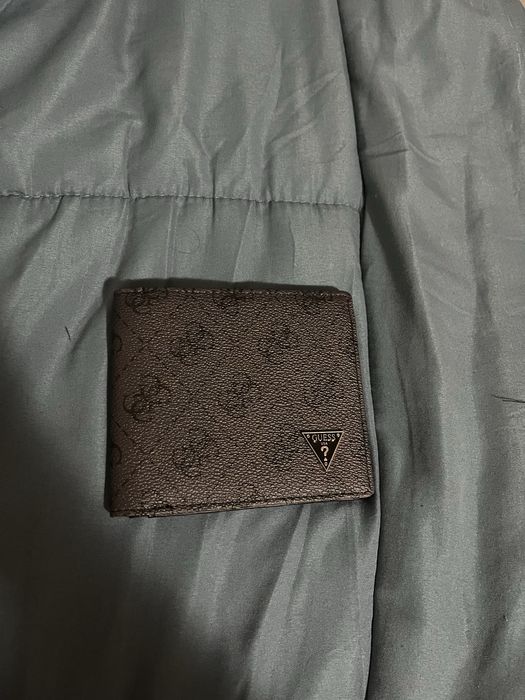 GUESS мъжки портфейл неизползван портмоне гес luda