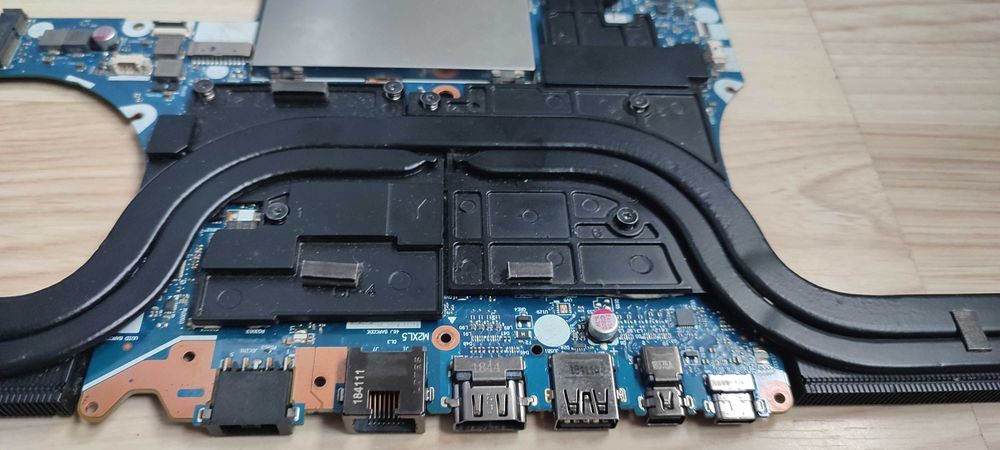 Placa baza Lenovo Legion Y530 NM-B702 -144Hz