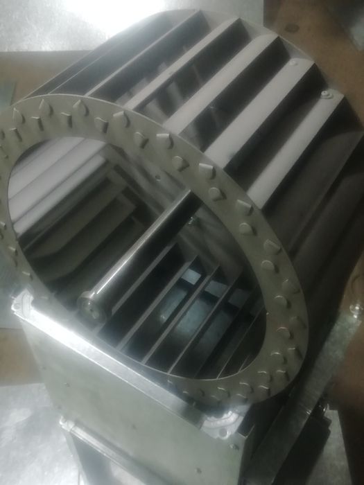 Крыльчатки на вентиляторы, улитки. Размеры разные (новые).