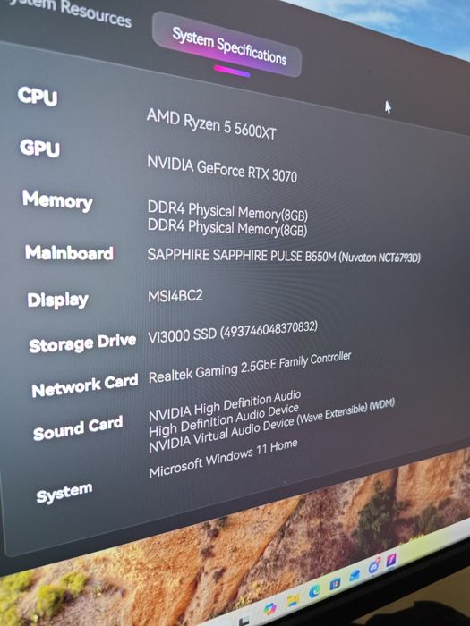 гейминг компютър 3070 Ryzen 5 5600XT