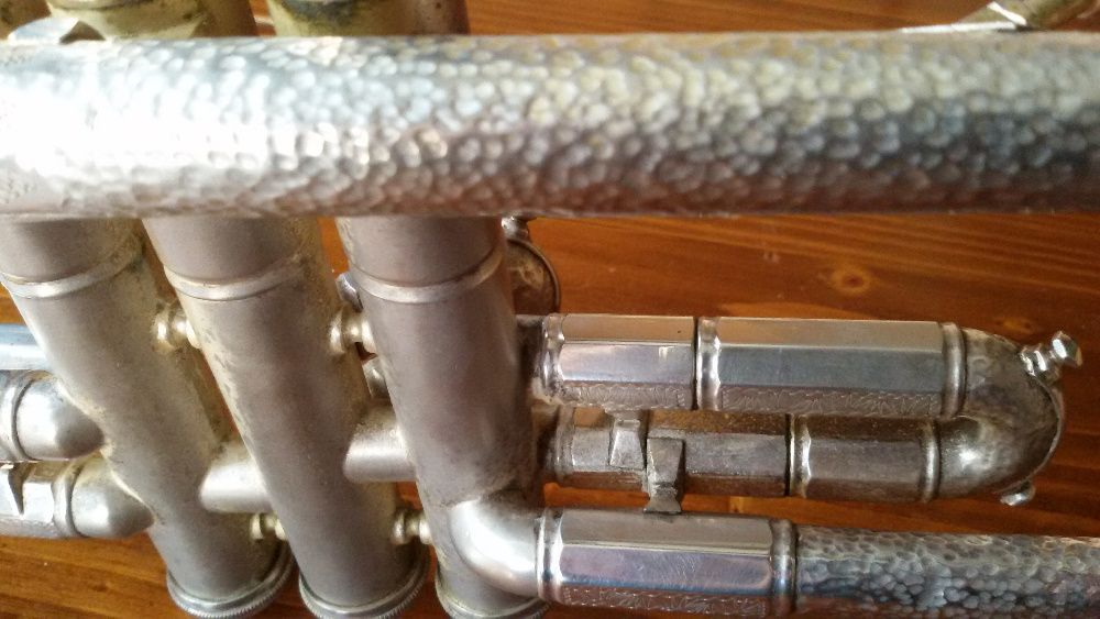 Тромпет Exakta-в уникално състояние,посребрен.В два строя-B и C !