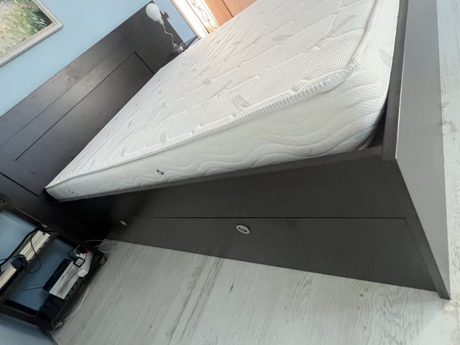 Спалня с матрак Дормео