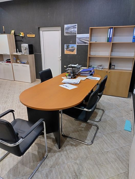 Офис обзавеждане