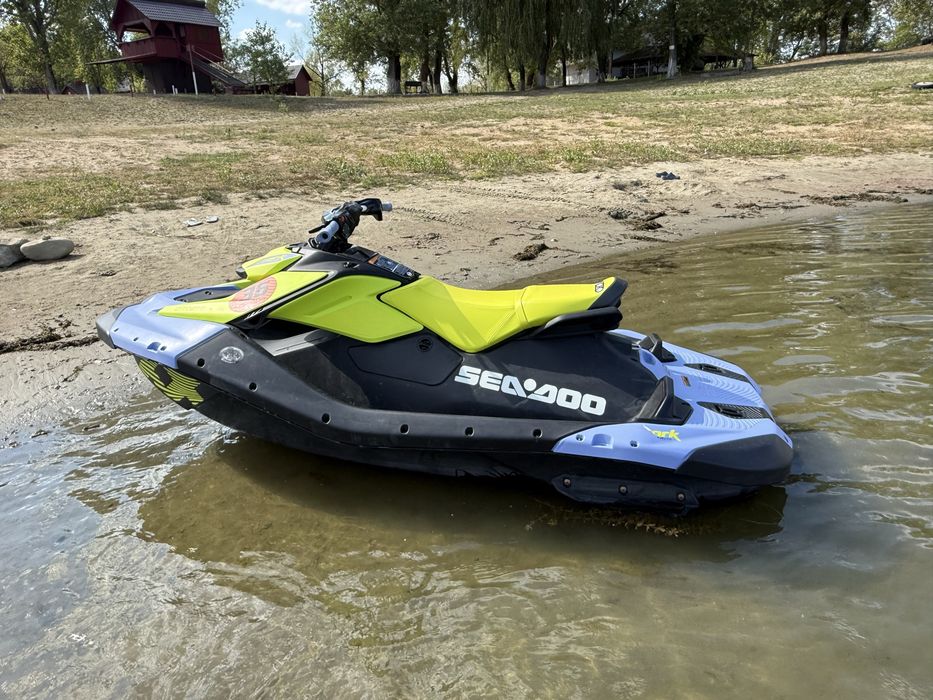 Spark Trixx ,2025,3Locuri,14 ore,Garantie