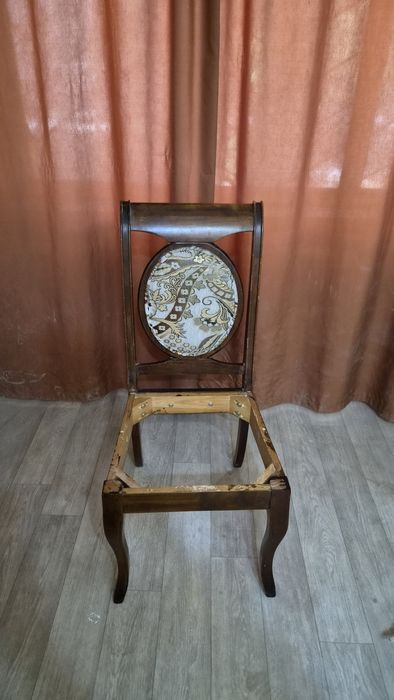 Продам стулья дерево