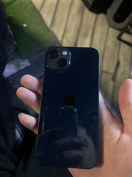Айфон 13 в хорошем состоянии