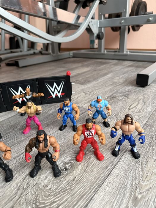 WWE Кеч Фигурки + микрофона