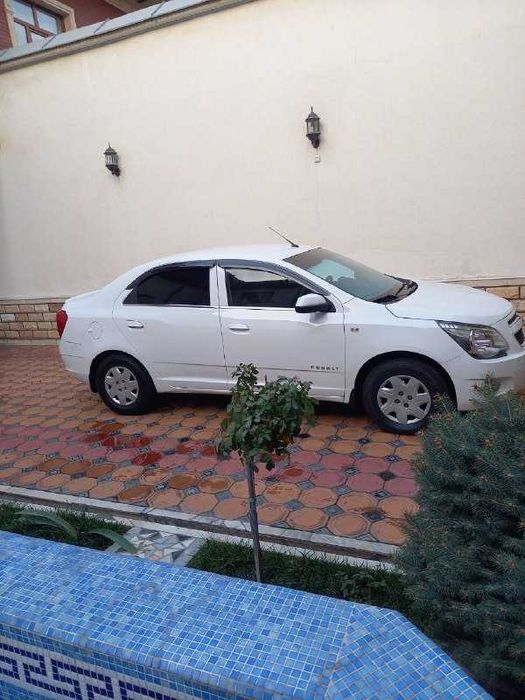 продам срочна Chevrolet cobalt с метан газом