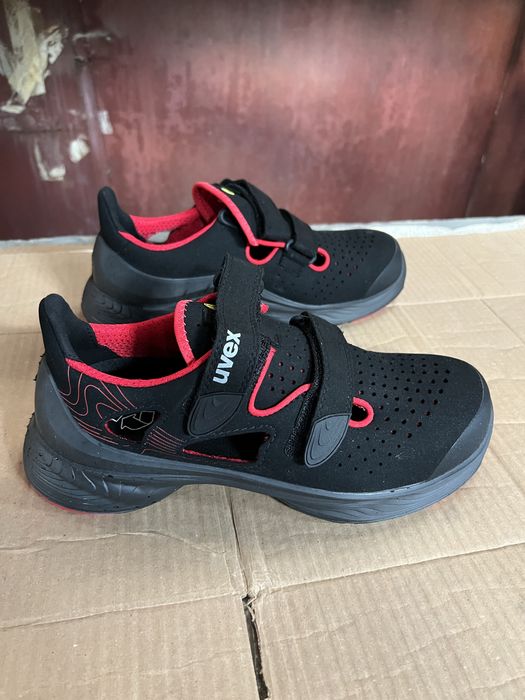 Vand sandale protectie Uvex marimea 42