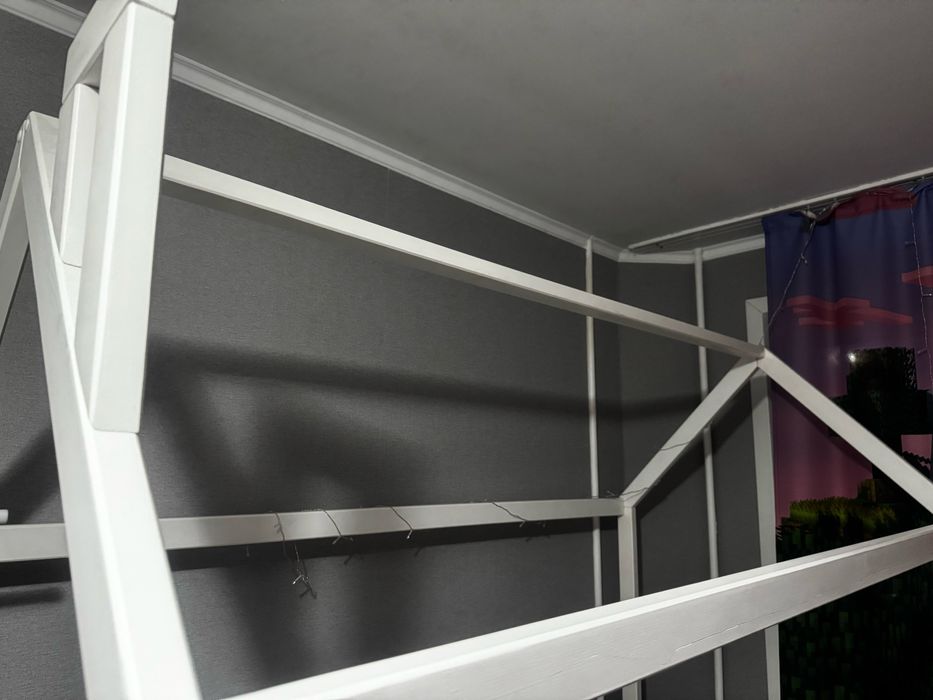 Продам кровать домик