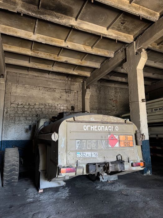 Масловоз МАЗ 5334