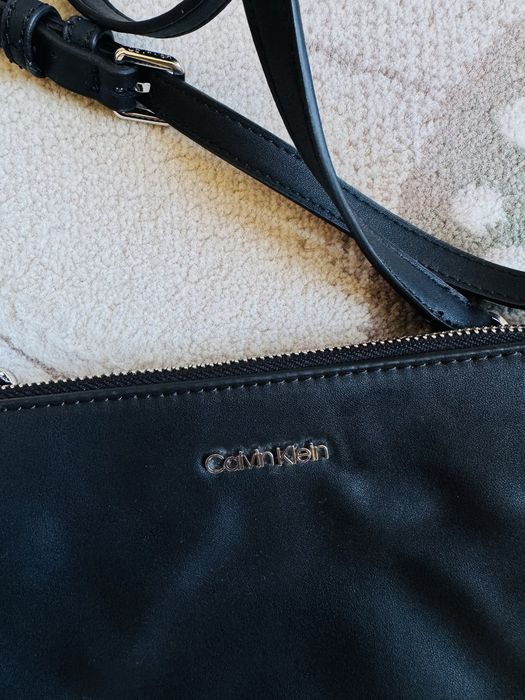Calvin Klein Дамска чанта за рамо Ck Must Klein