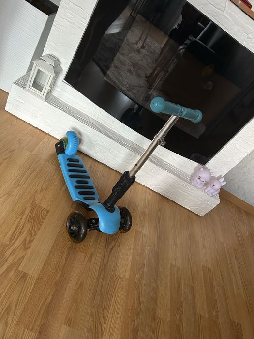 Продам детский самокат