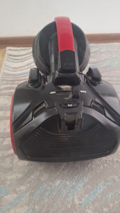 Пылесос на запчасти.