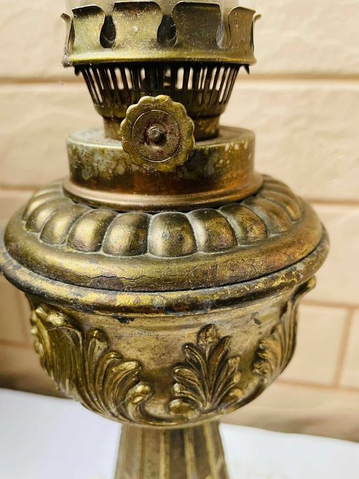 Красива голяма месингова лампа от Англия