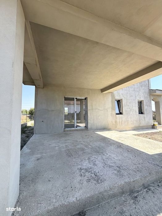 Duplex 4 camere, 125mp utili, 350mp teren, terasa 10mp - Giarmata vii