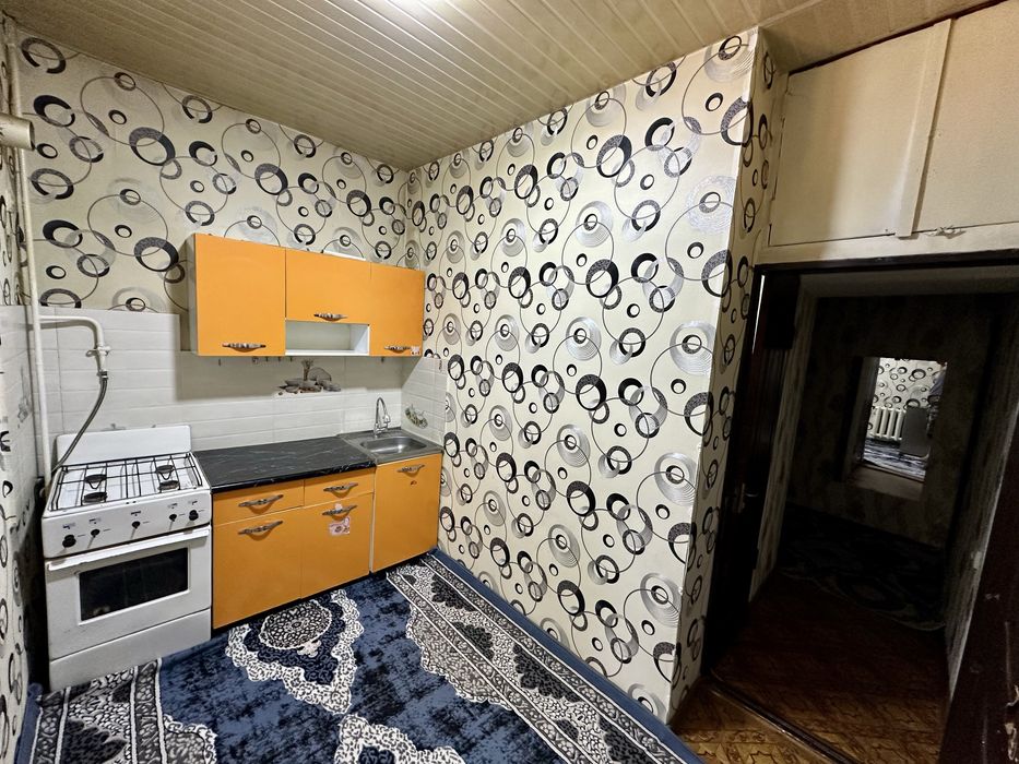 Чиланзар 13, 1-комнатная Улучшенка,1/2/4 (ор.Атлант)