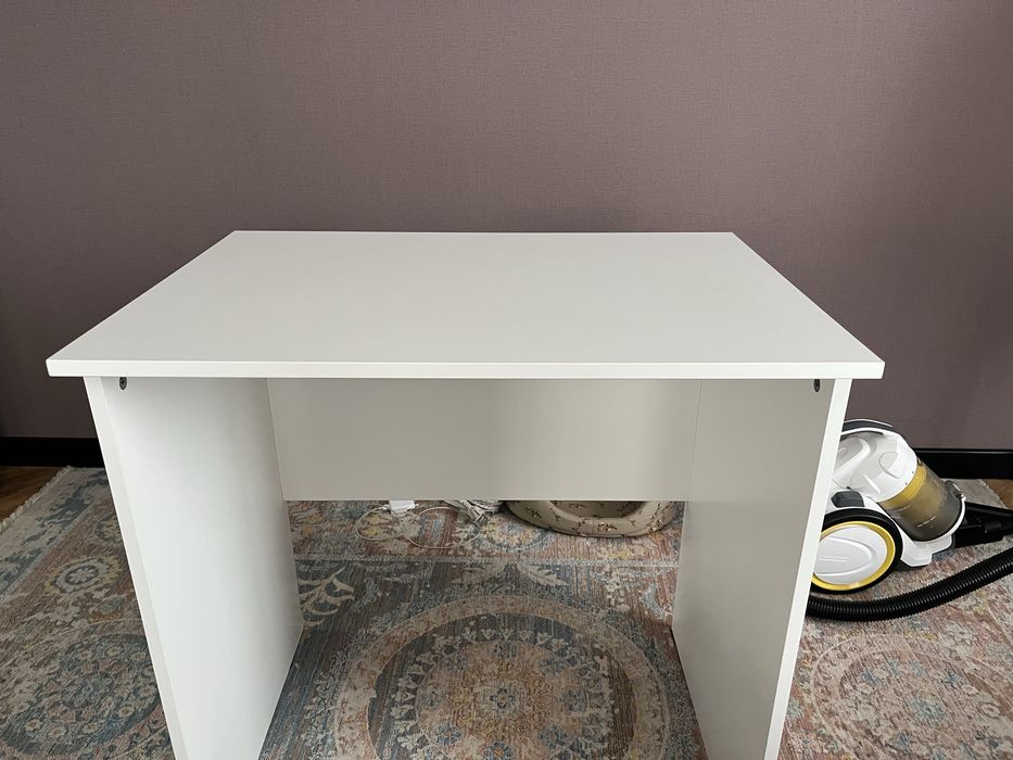 Школьная парта от Ikea