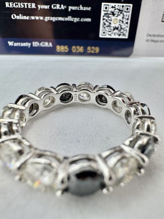 Сребърен пръстен с мойсанит (Диамант) 7.5 карата